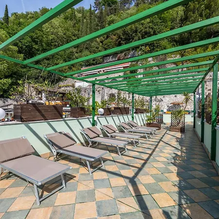 Hotel apartamentowy Gardasol Superior 1 Vista 4*